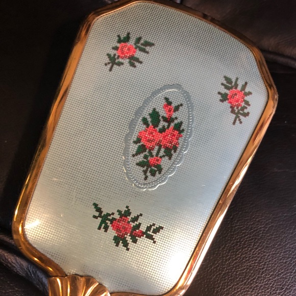 Vintage Vanity Hair Brush - Picture 5 of 5